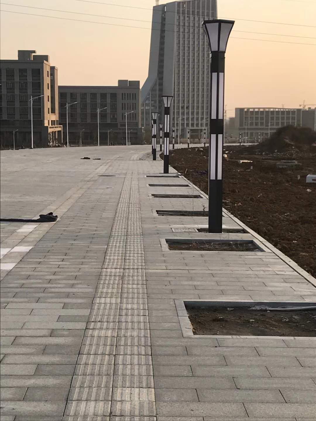 LED路燈、庭院燈、景觀燈_ led路燈價(jià)格
